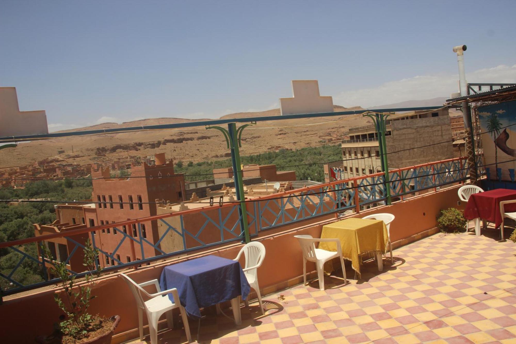 Auberge Restaurant Rooftop Tamazirt Boumalne Exterior foto